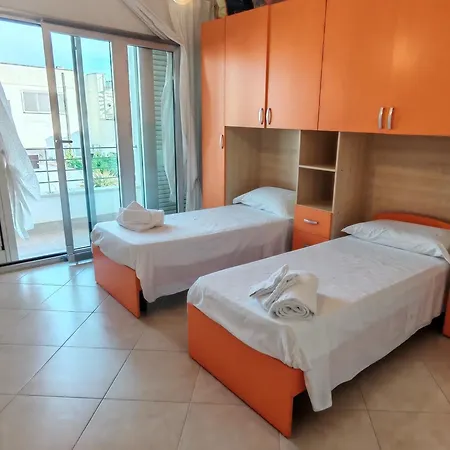La Casa Di Molly - Mare, Piscina E Parcheggio Gratuito * Lendinuso